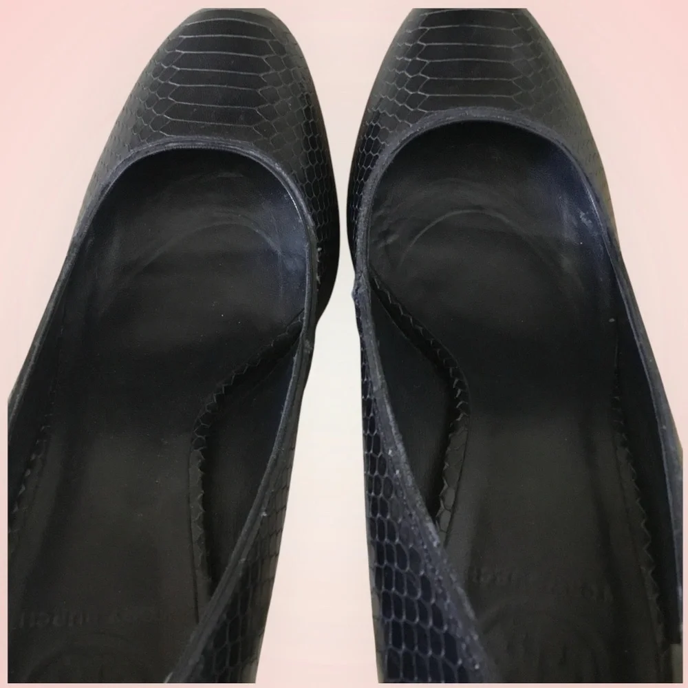 Tory Burch Brazil Leather Round Toe Heel Pump